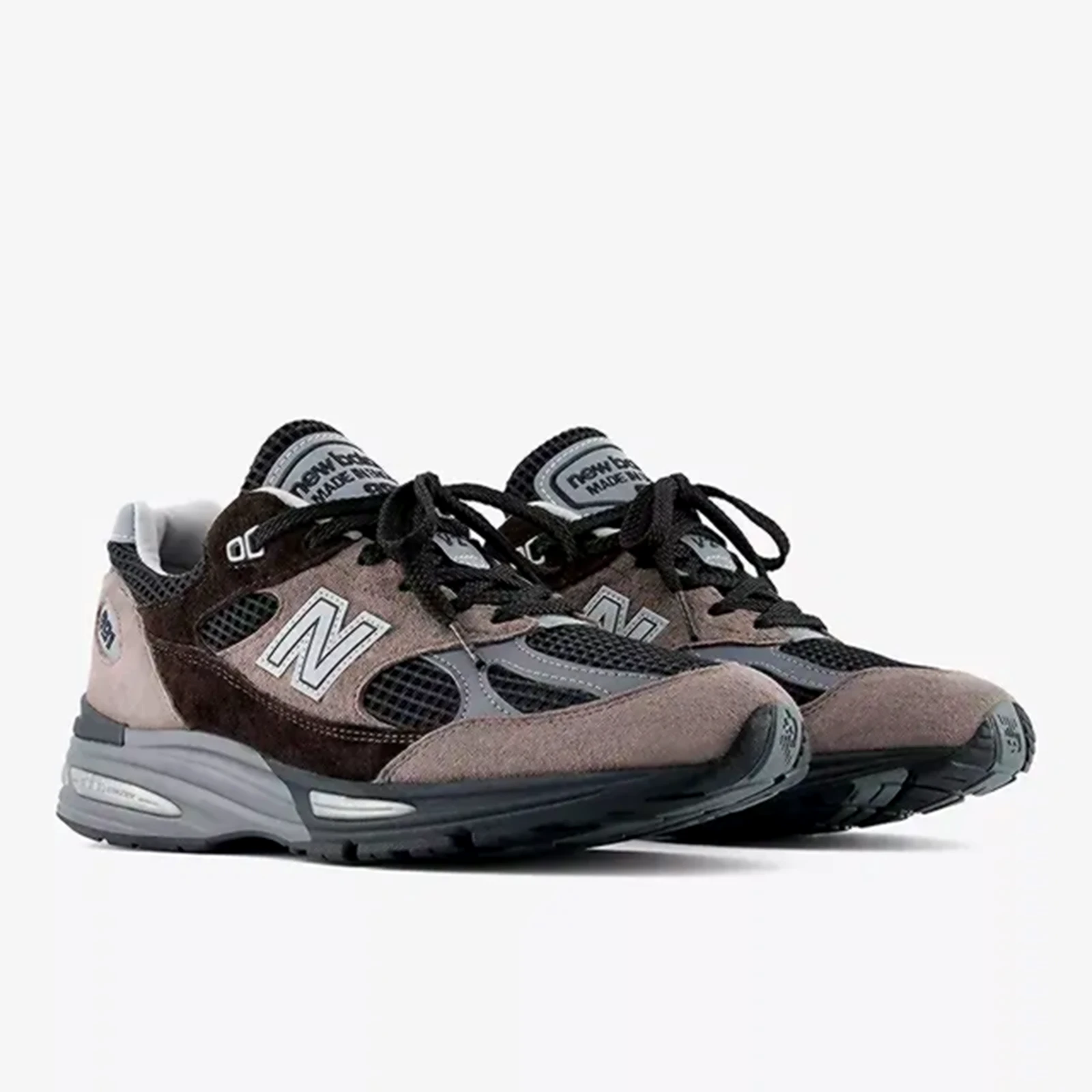 New Balance 991v2 Made in UK Iron U991EY2 - paio tre quarti"