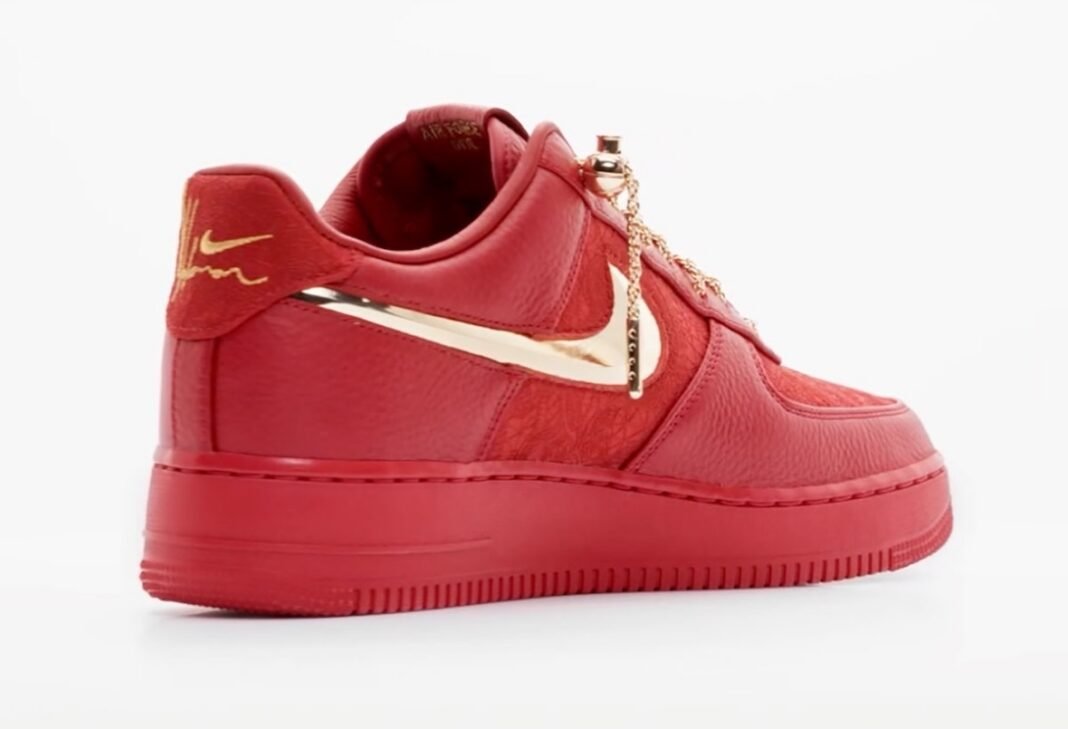 Victor Solomon x Nike Air Force 1 Low Gym Red IR2076-600 - tallone con firma ricamata"